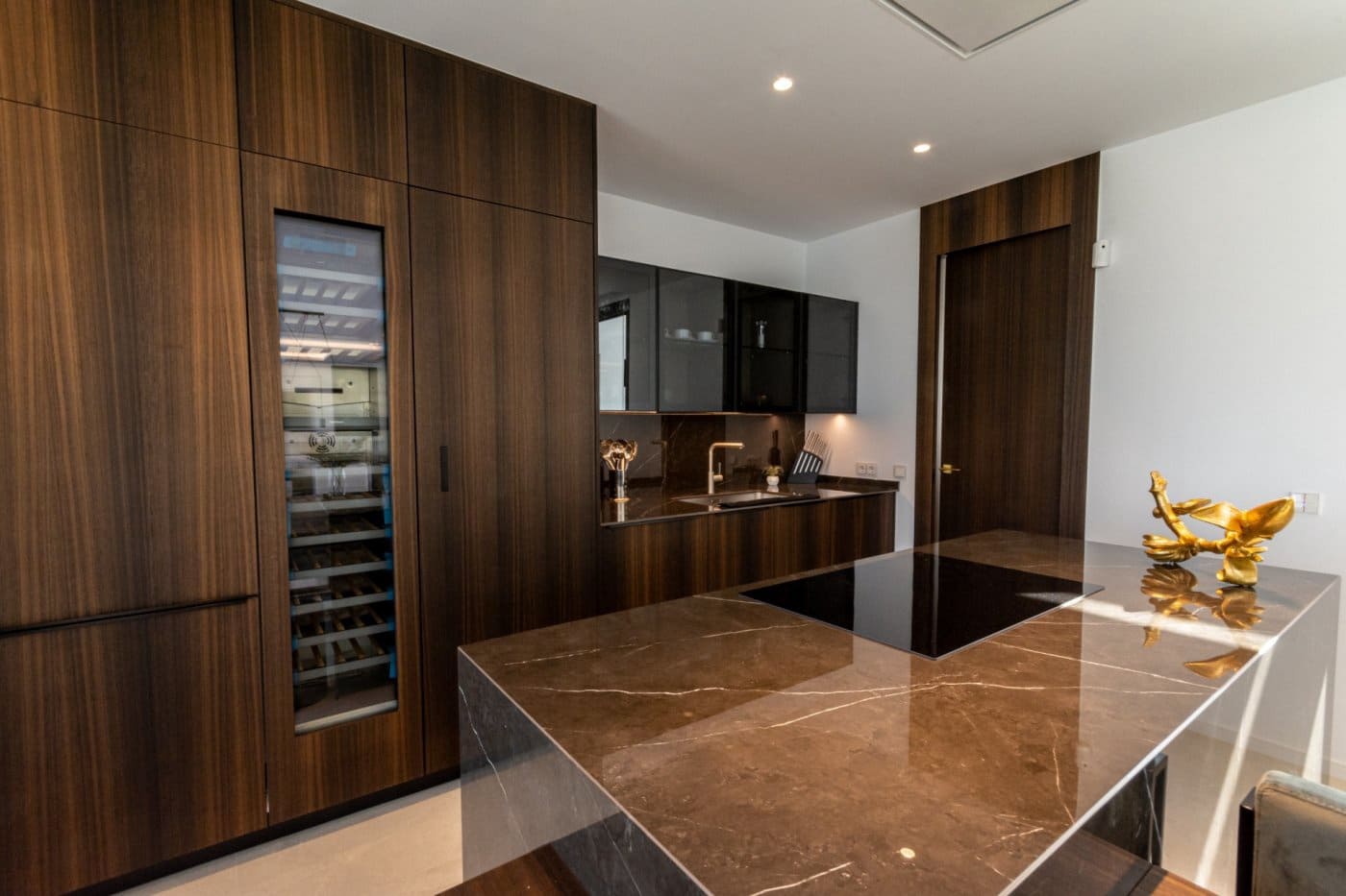 4 bedroom Villa for sale in Nueva Andalucia with pool garage - € 2,600,000 (Ref: 7284428)