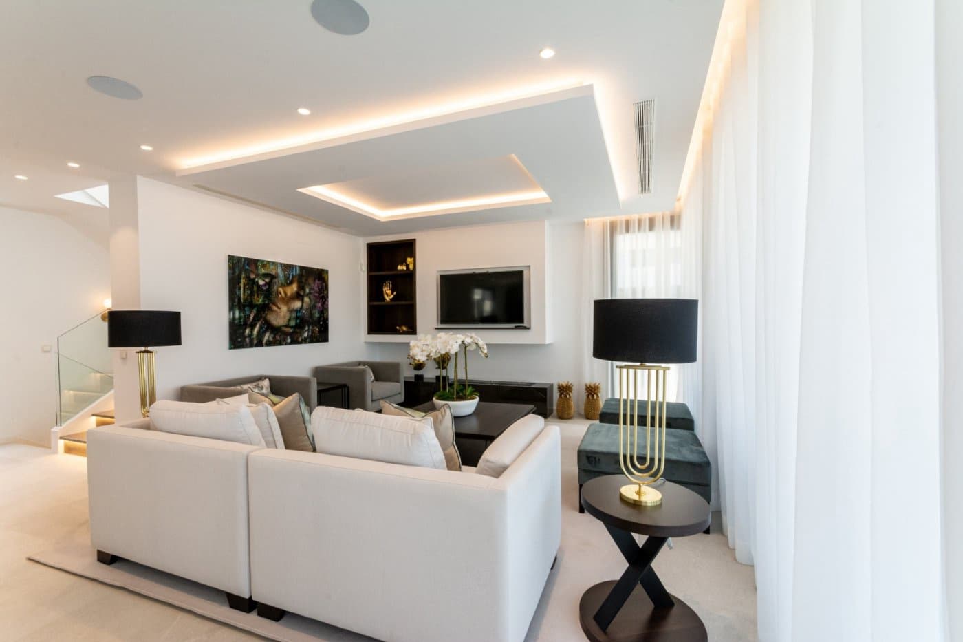 4 bedroom Villa for sale in Nueva Andalucia with pool garage - € 2,600,000 (Ref: 7284428)