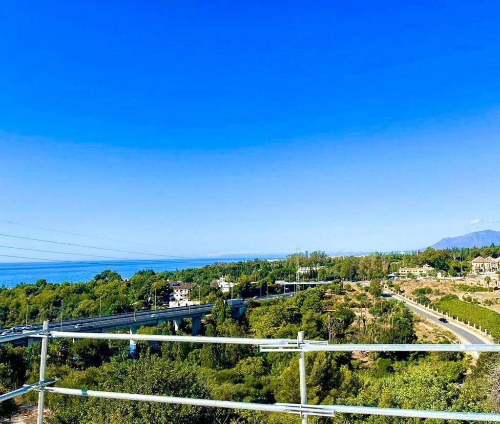 3 bedroom Villa for sale in Golden Mile with pool garage - € 1,950,000 (Ref: 7284454)