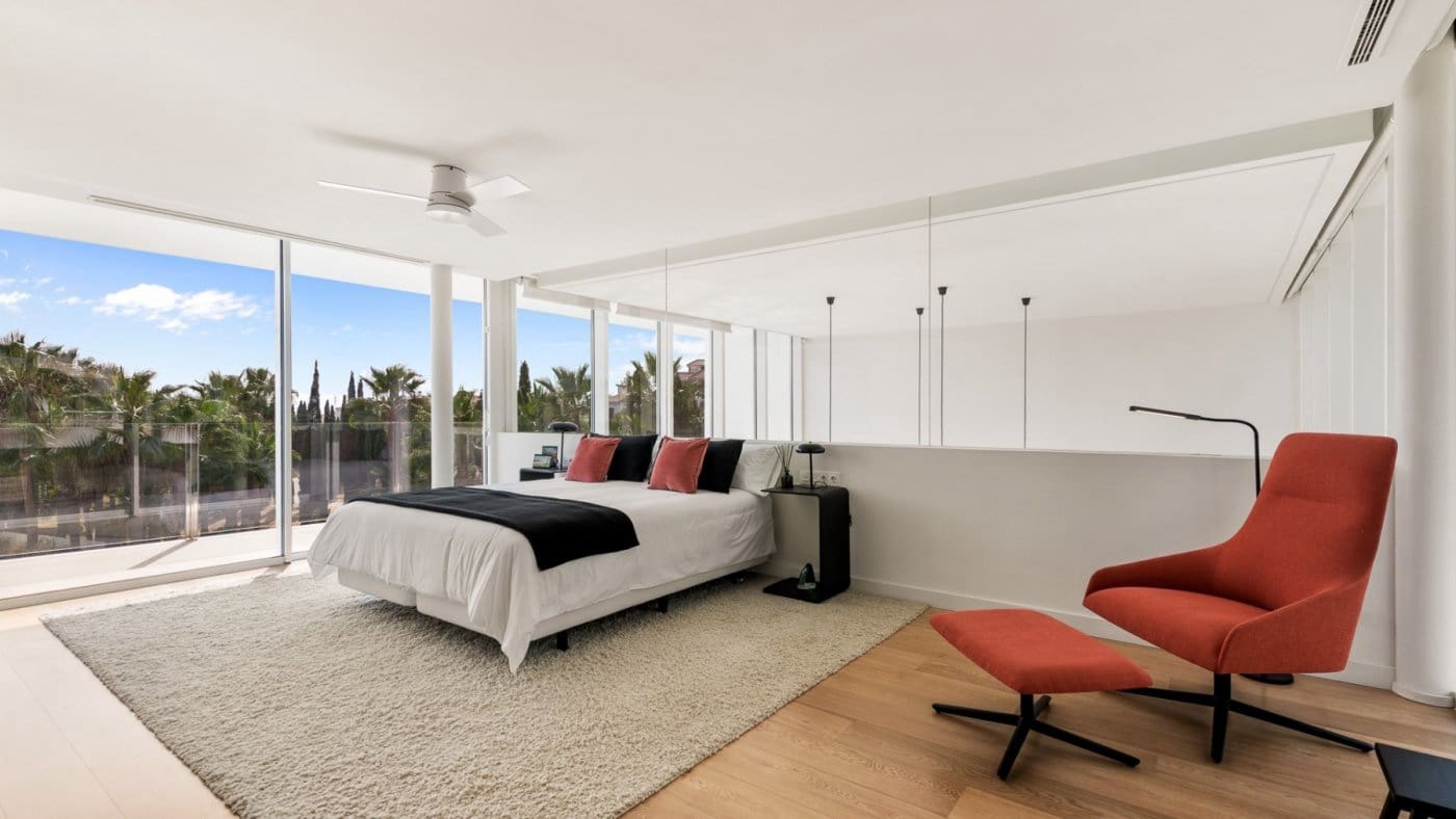 5 bedroom Villa for sale in Benalmadena with pool garage - € 2,900,000 (Ref: 7284465)