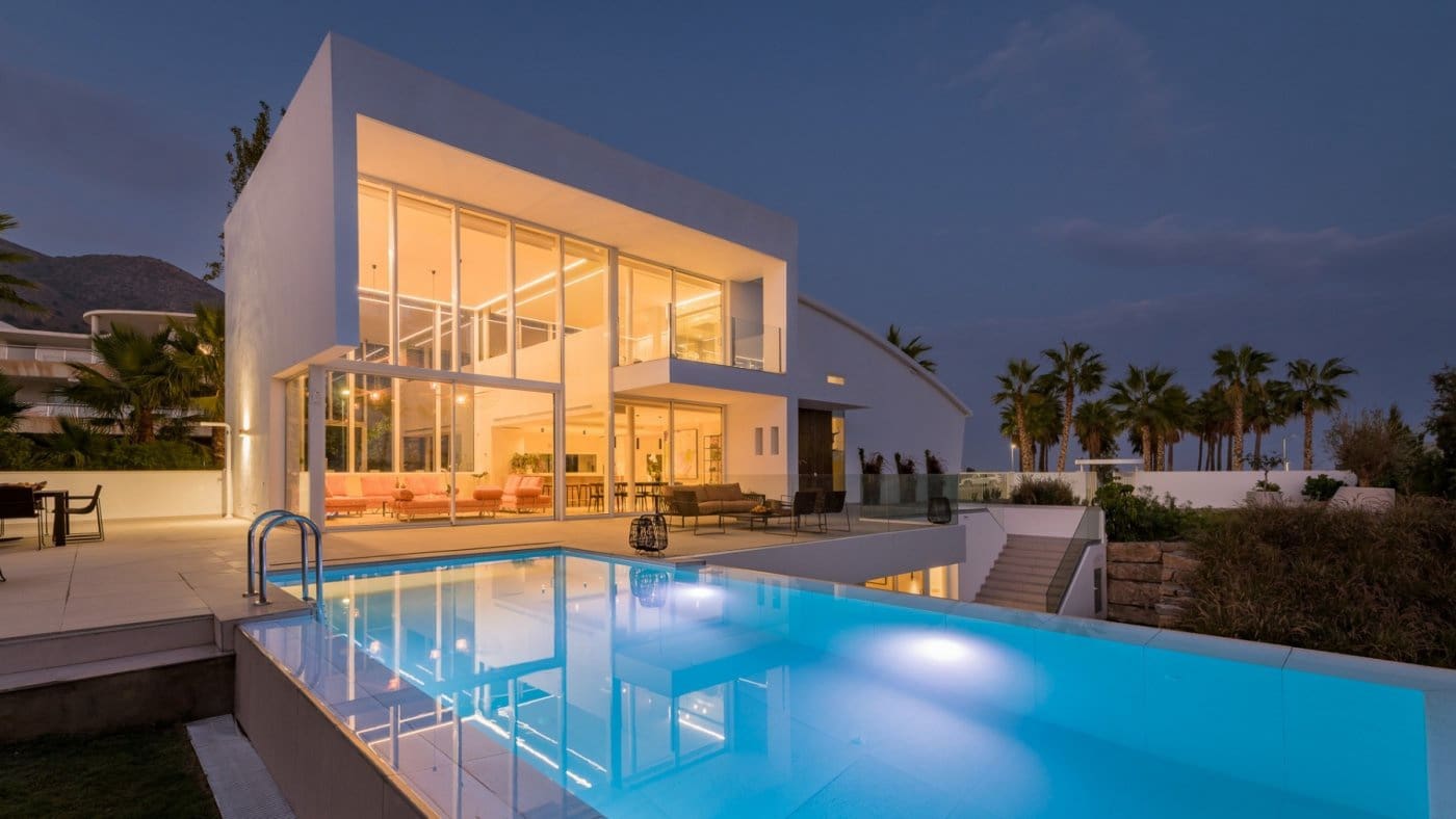 5 bedroom Villa for sale in Benalmadena with pool garage - € 2,900,000 (Ref: 7284465)