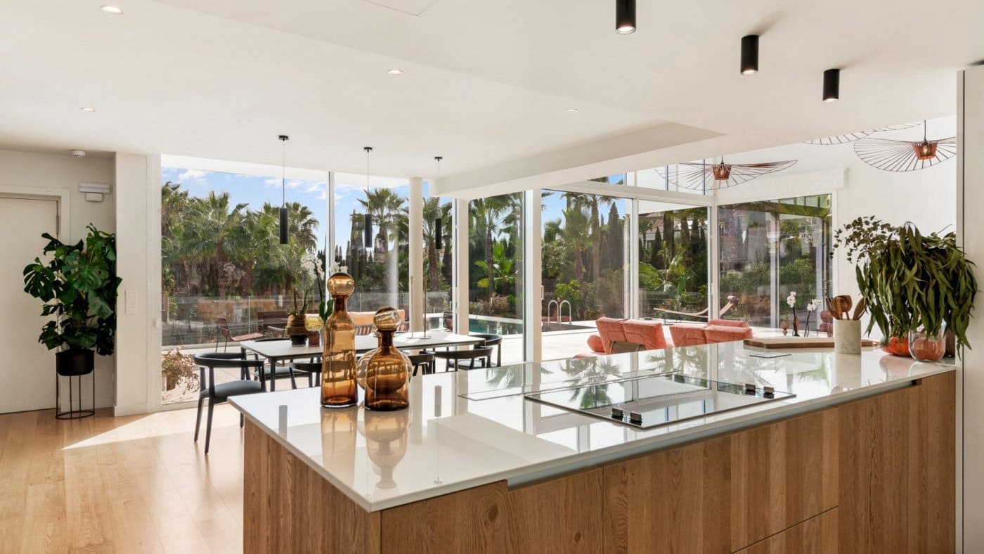 5 bedroom Villa for sale in Benalmadena with pool garage - € 2,900,000 (Ref: 7284465)