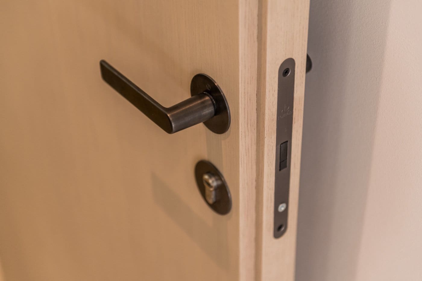 5 bedroom Villa for sale in El Paraiso with pool garage - € 6,350,000 (Ref: 7284509)