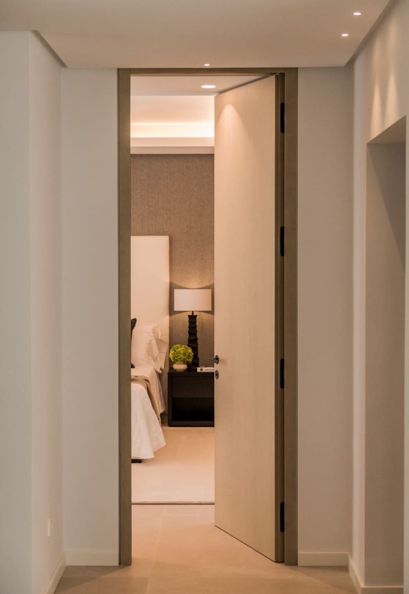 5 bedroom Villa for sale in El Paraiso with pool garage - € 6,350,000 (Ref: 7284509)