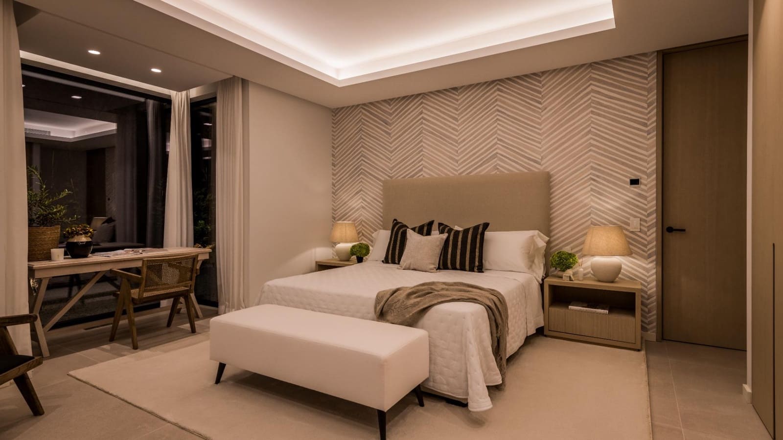 5 sypialnia Willa na sprzedaż w El Paraiso z basenem garażem - 6 350 000 € (Ref: 7521187)