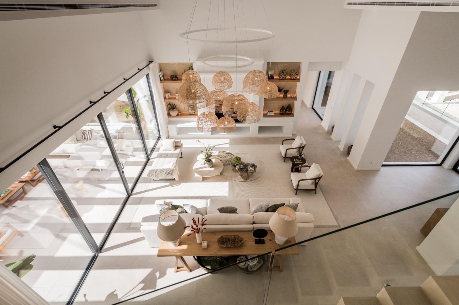 5 sypialnia Willa na sprzedaż w El Paraiso z basenem garażem - 6 350 000 € (Ref: 7521187)