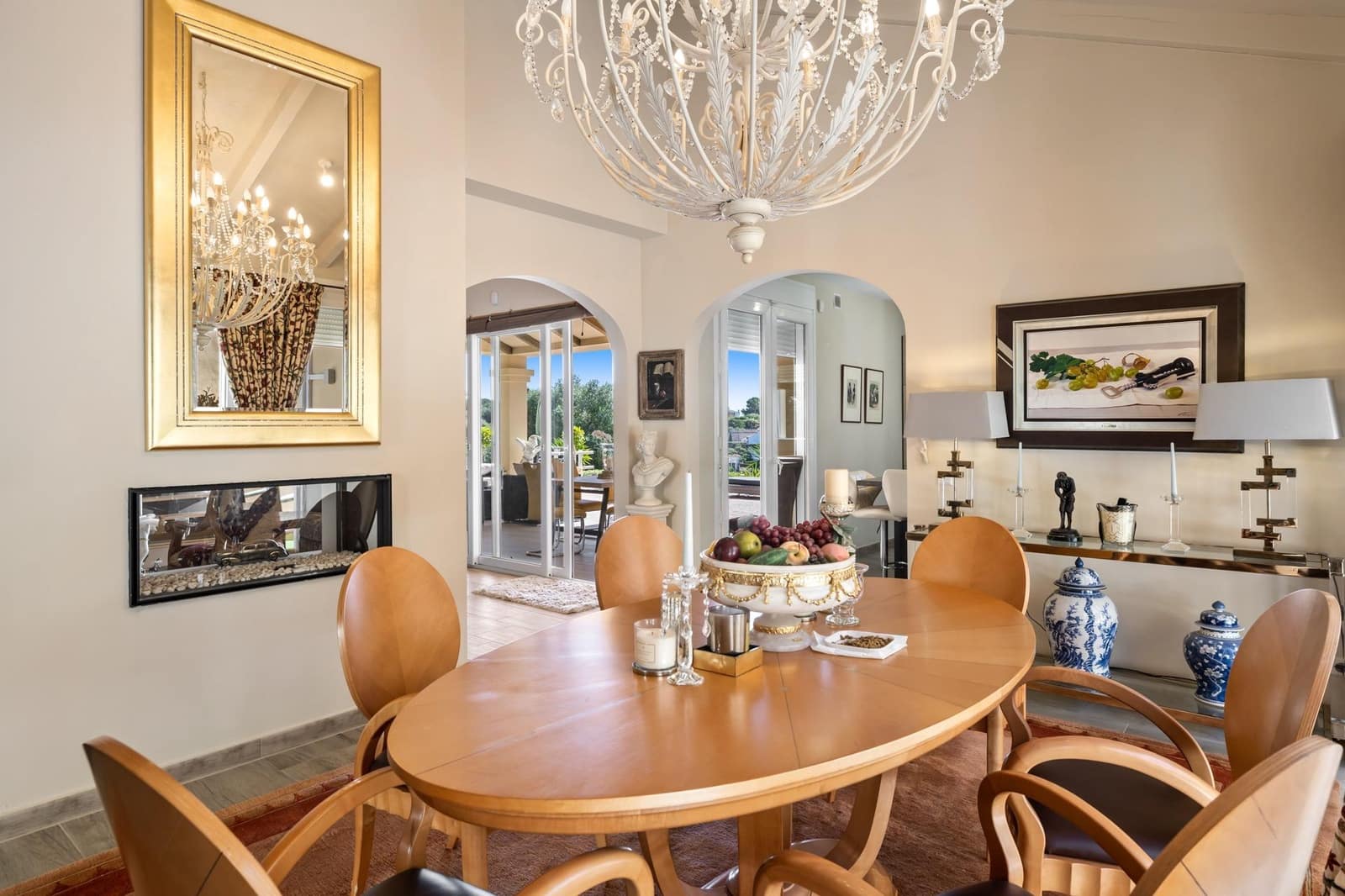 4 bedroom Villa for sale in Mijas with pool garage - € 1,895,000 (Ref: 7619592)