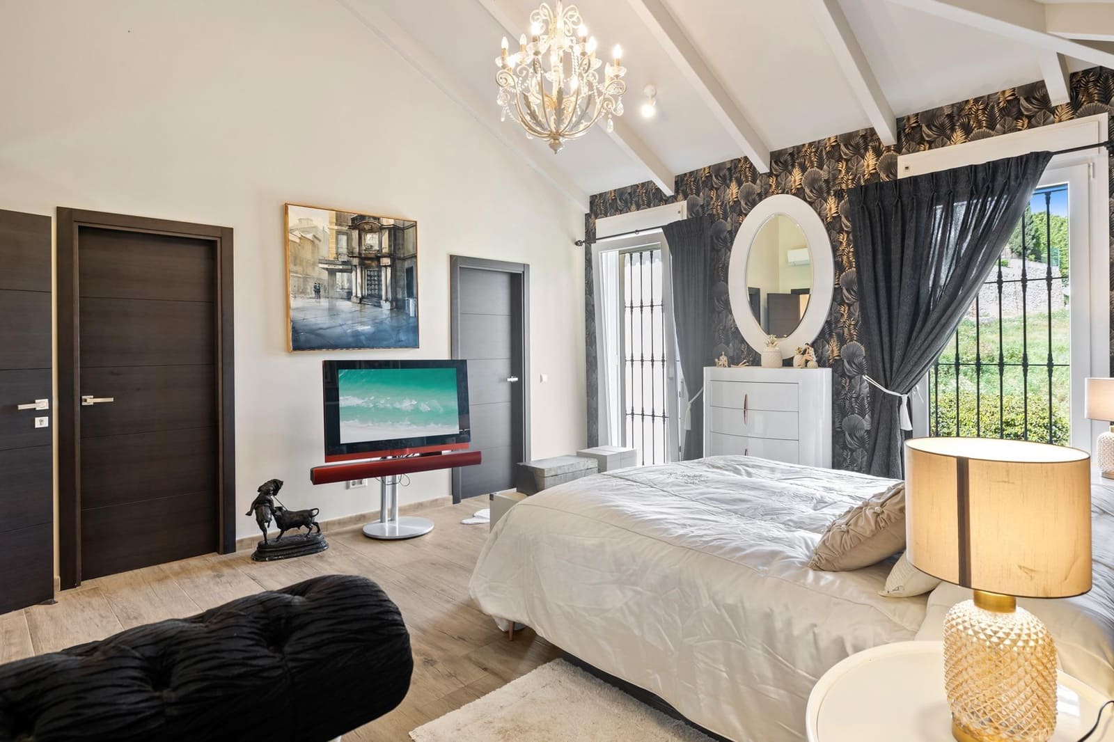 4 bedroom Villa for sale in Mijas with pool garage - € 1,895,000 (Ref: 7619592)