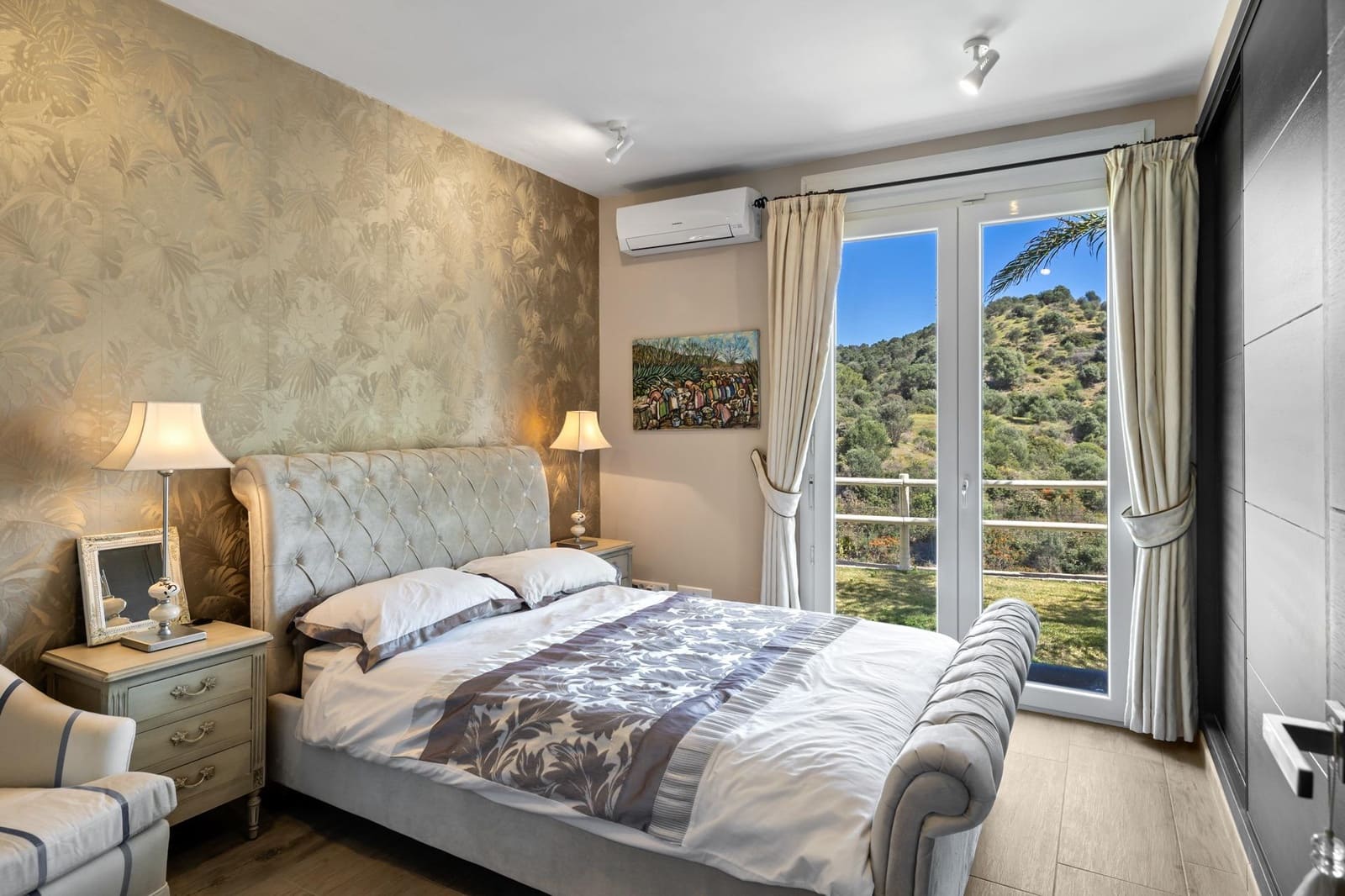 4 bedroom Villa for sale in Mijas with pool garage - € 1,895,000 (Ref: 7619592)