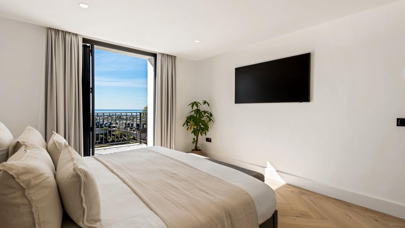 5 makuuhuone Huvila myytävänä paikassa Monte Halcones mukana uima-altaan 
autotalli - 3 950 000 € (Ref: 7686649)