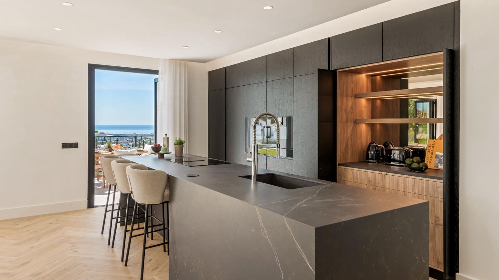 5 makuuhuone Huvila myytävänä paikassa Monte Halcones mukana uima-altaan 
autotalli - 3 950 000 € (Ref: 7686649)