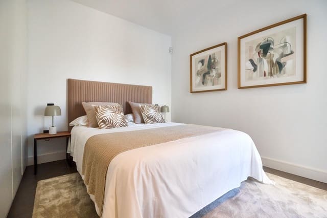 4 soverom Villa til salgs i La Cala de Mijas, Mijas med svømmebasseng garasje - € 945 000 (Ref: 7782735)