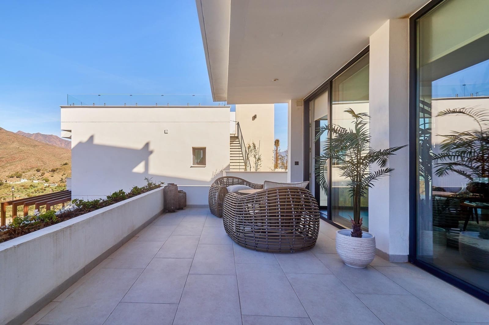 4 sovrum Villa till salu i La Cala de Mijas med pool garage - 945 000 € (Ref: 7782735)