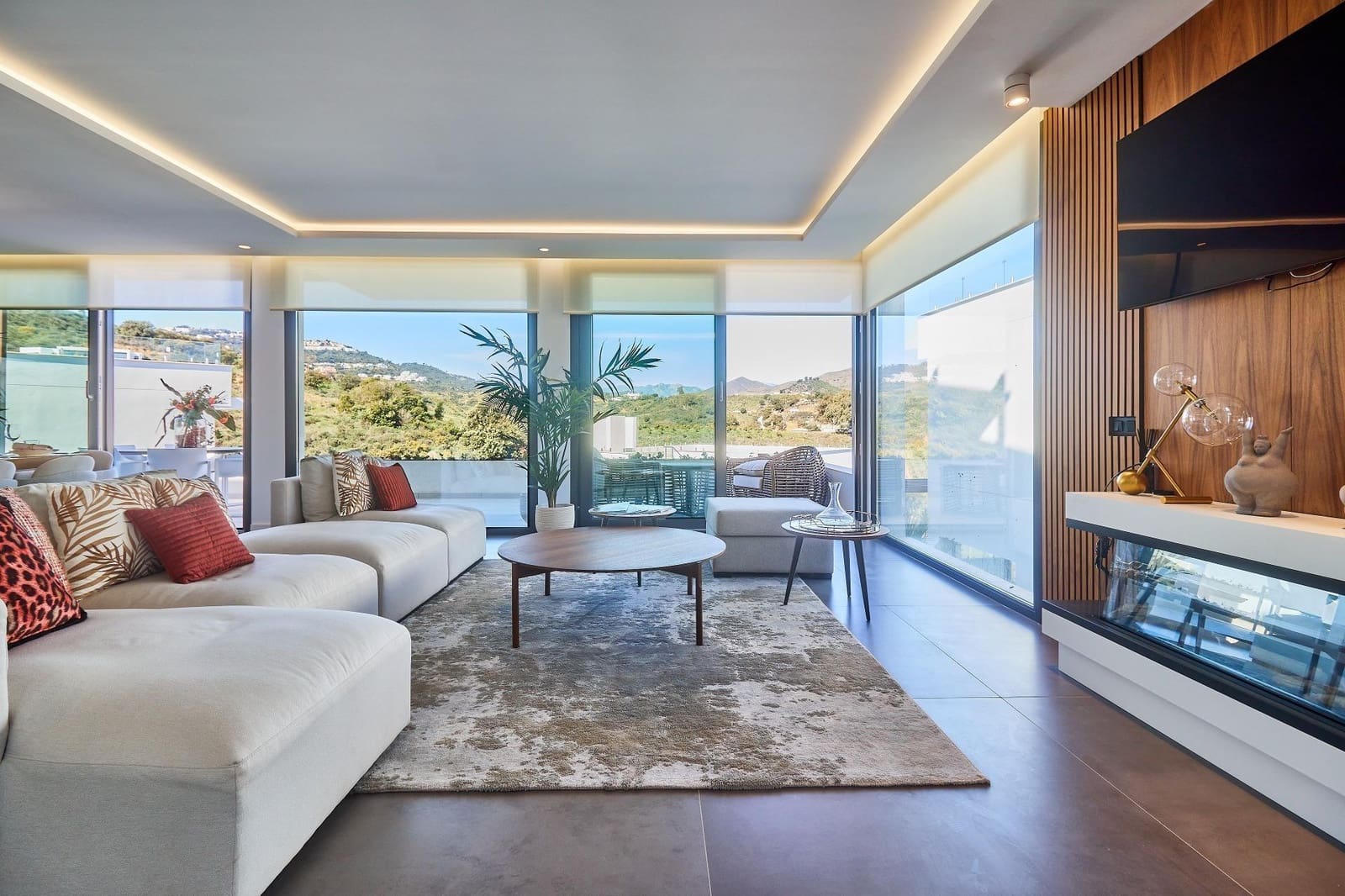 4 sovrum Villa till salu i La Cala de Mijas med pool garage - 945 000 € (Ref: 7782735)