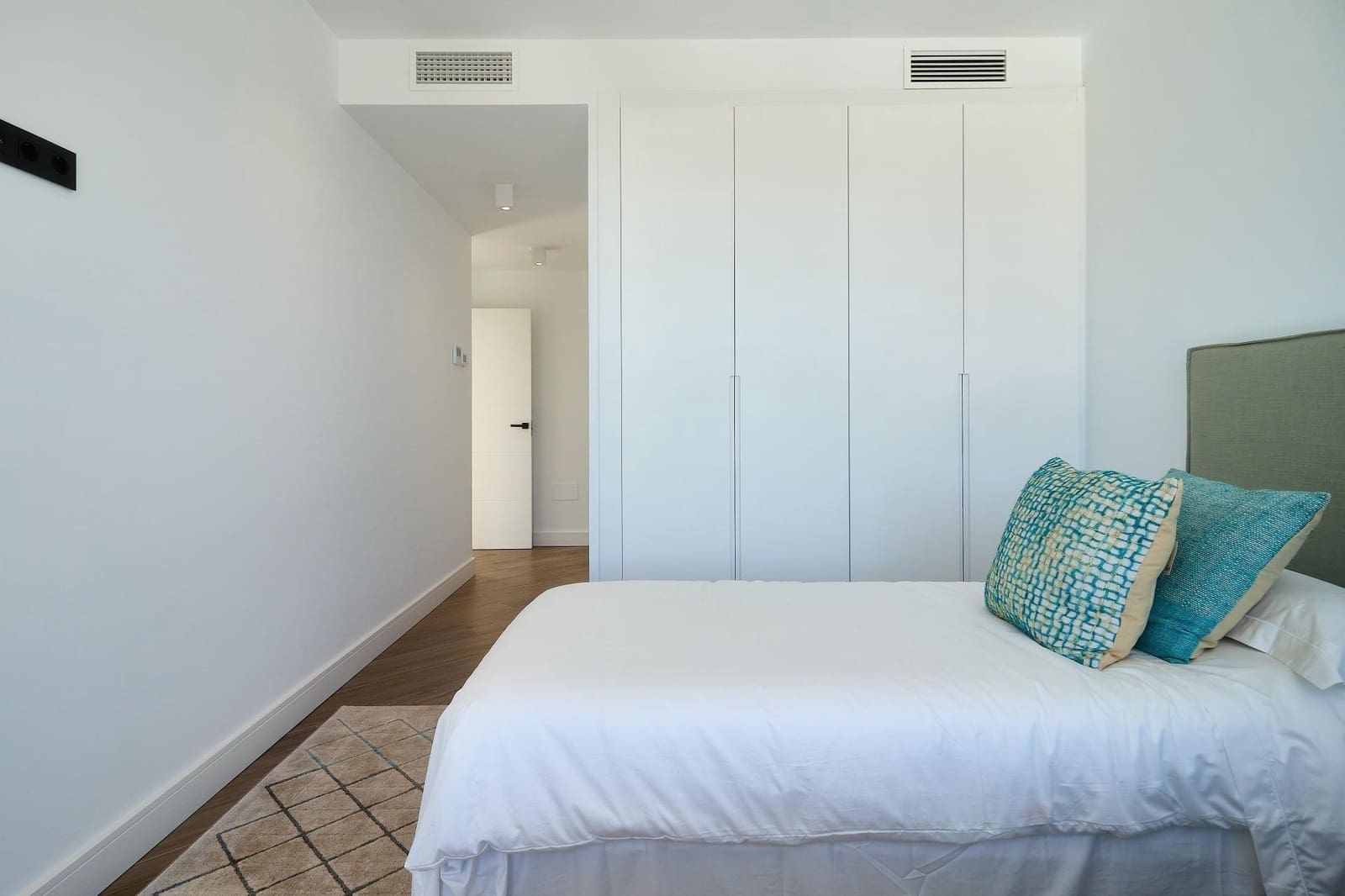 4 sovrum Villa till salu i La Cala de Mijas med pool garage - 945 000 € (Ref: 7782735)