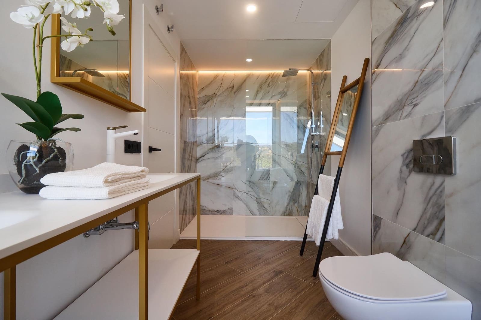 4 sovrum Villa till salu i La Cala de Mijas med pool garage - 945 000 € (Ref: 7782735)