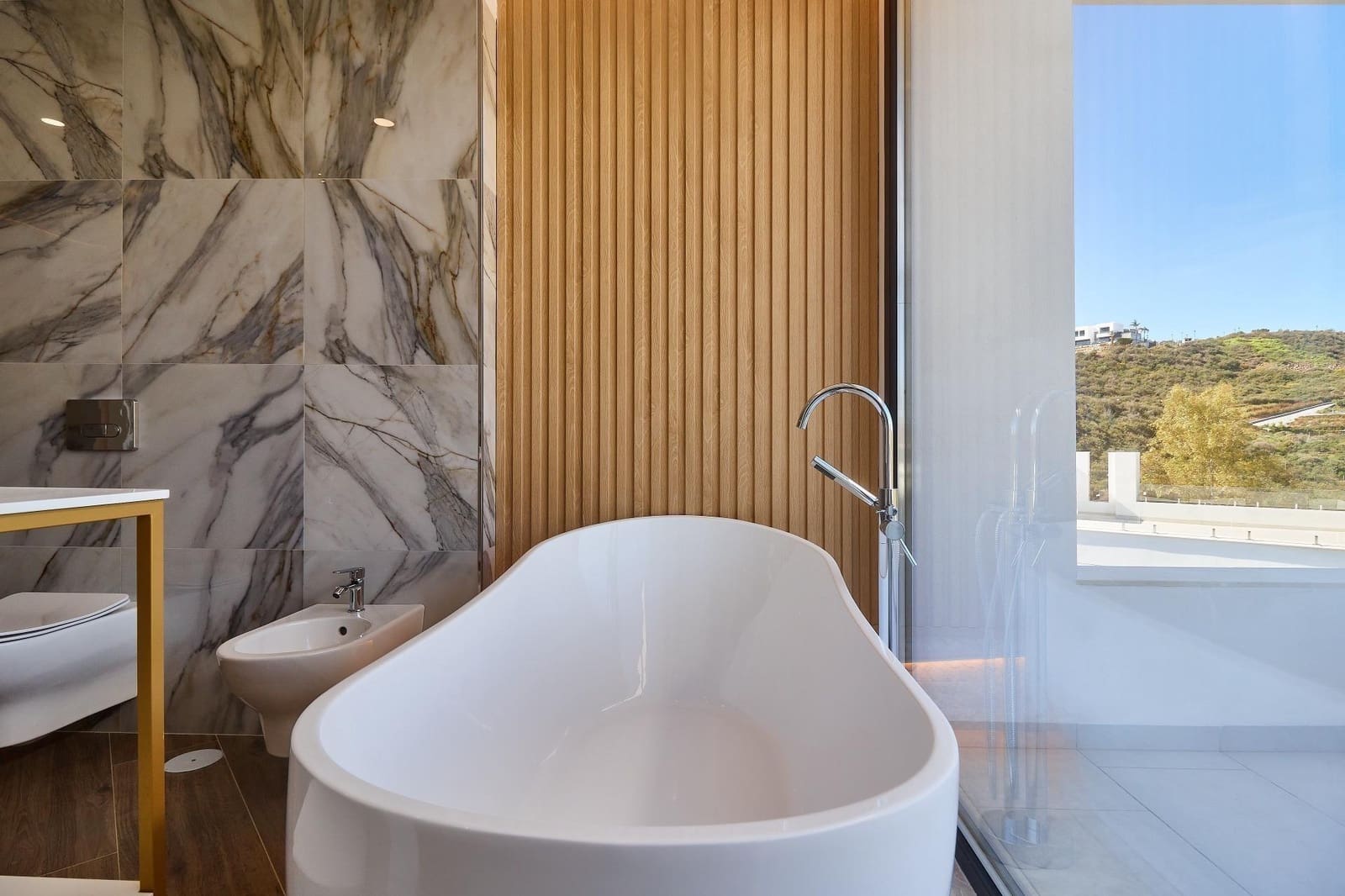 4 sovrum Villa till salu i La Cala de Mijas med pool garage - 945 000 € (Ref: 7782735)