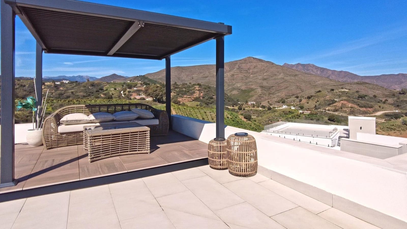 4 sovrum Villa till salu i La Cala de Mijas med pool garage - 945 000 € (Ref: 7782735)