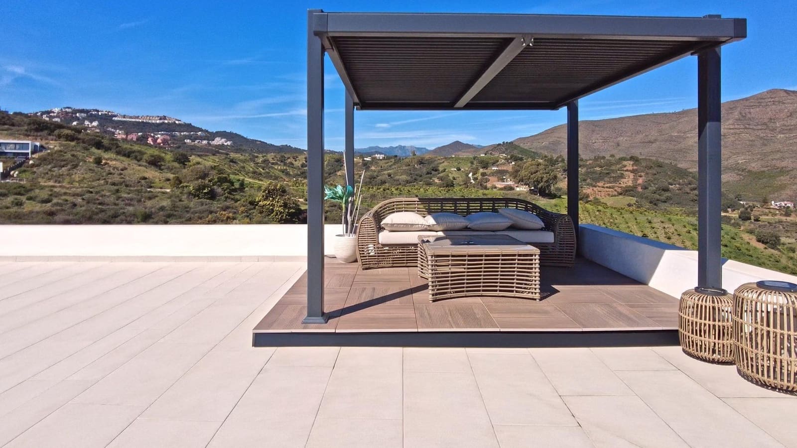 4 sovrum Villa till salu i La Cala de Mijas med pool garage - 945 000 € (Ref: 7782735)