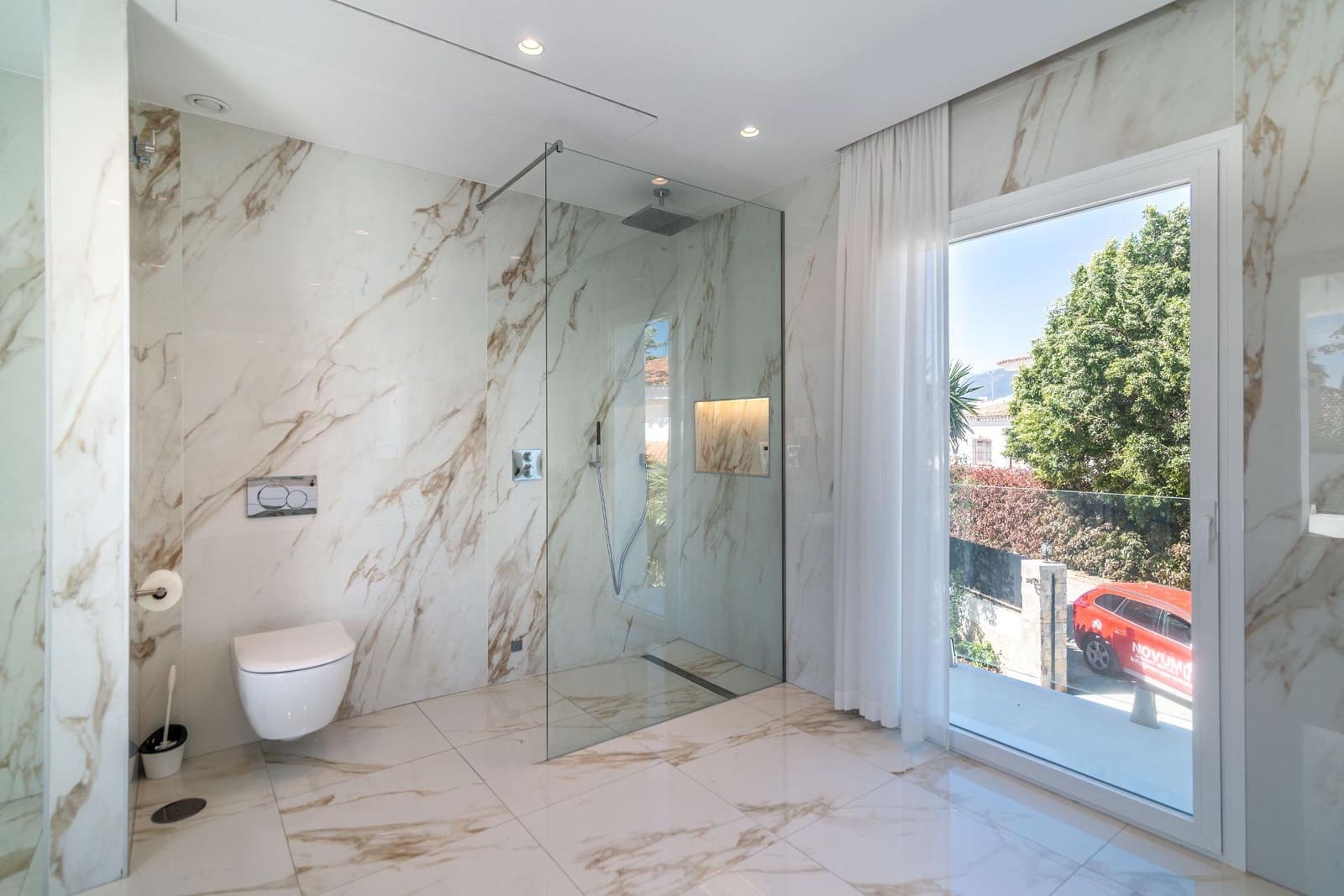 8 bedroom Villa for sale in Marbella with pool garage - € 7,900,000 (Ref: 7782744)