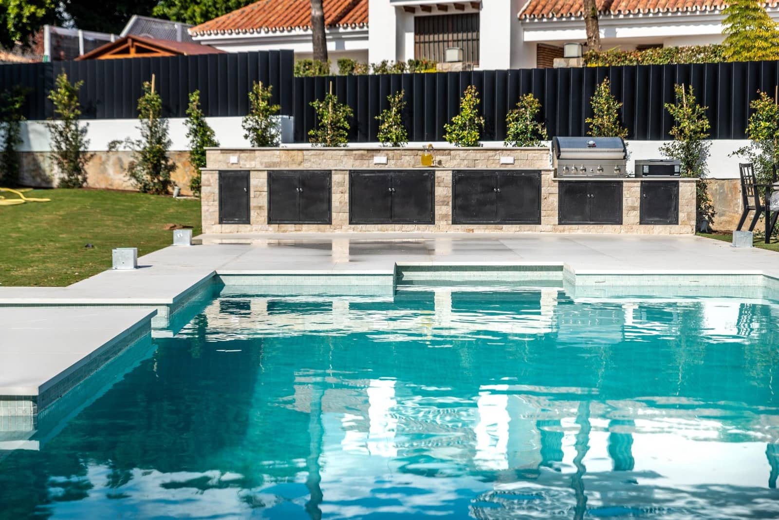 8 bedroom Villa for sale in Marbella with pool garage - € 7,900,000 (Ref: 7782744)