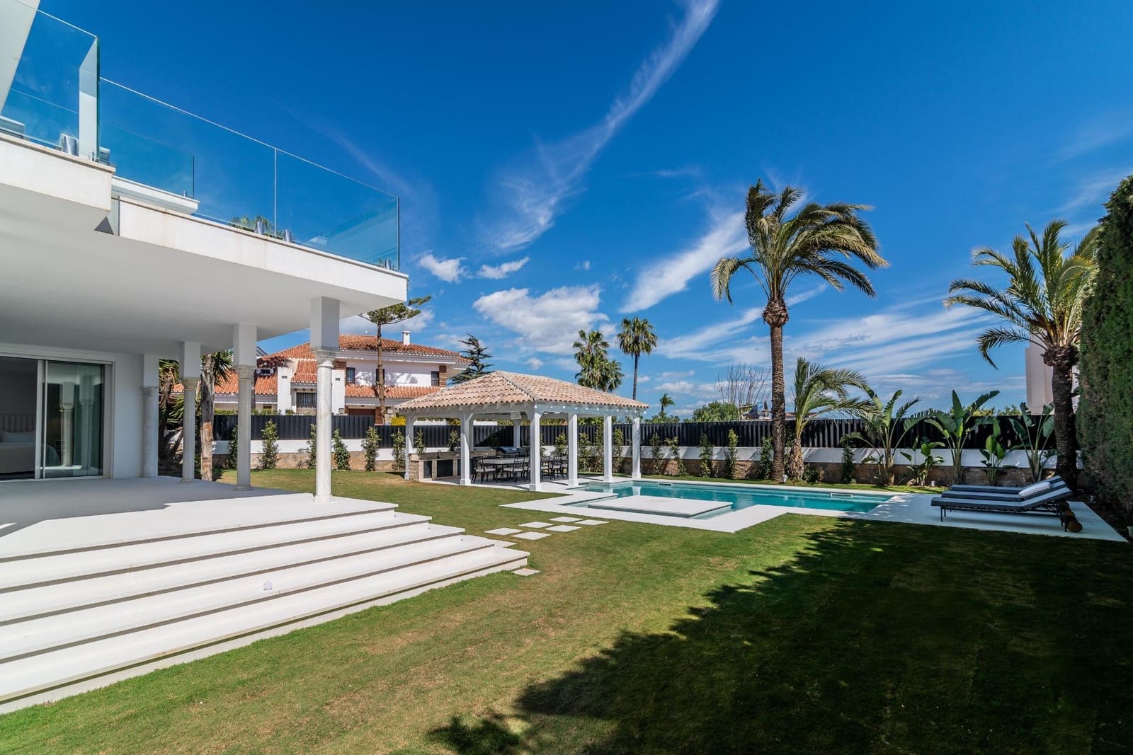 8 bedroom Villa for sale in Marbella with pool garage - € 7,900,000 (Ref: 7782744)