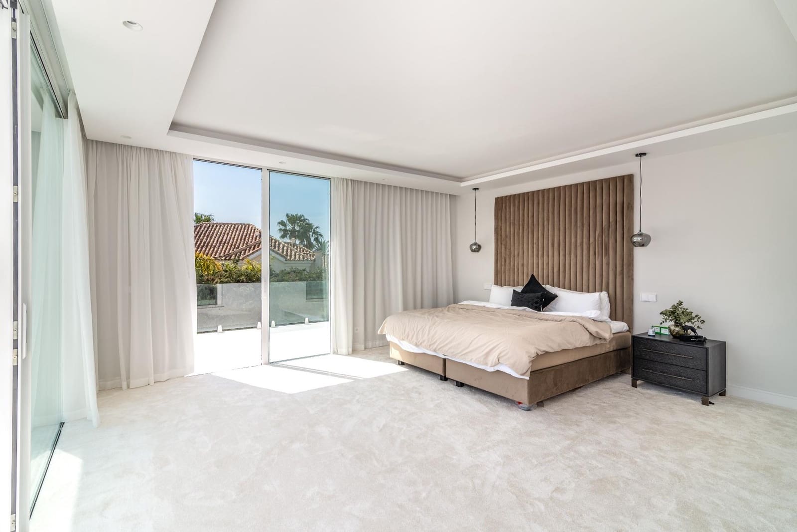 8 bedroom Villa for sale in Marbella with pool garage - € 7,900,000 (Ref: 7782744)