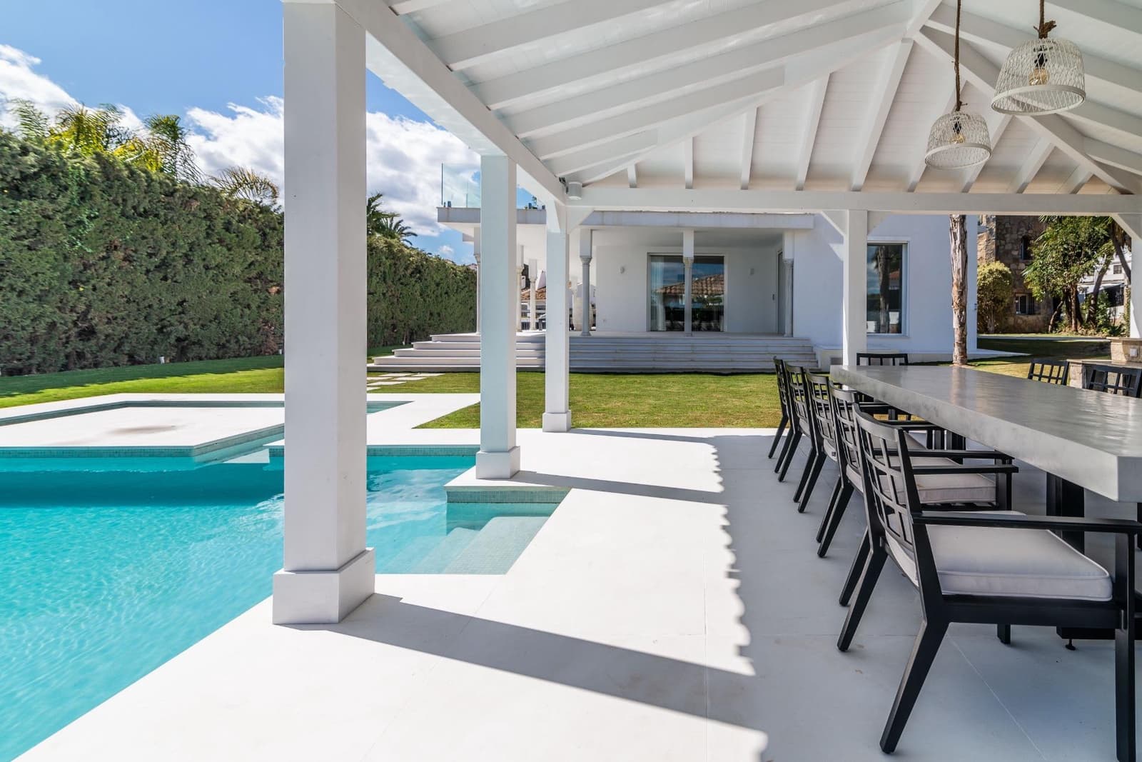 8 bedroom Villa for sale in Marbella with pool garage - € 7,900,000 (Ref: 7782744)