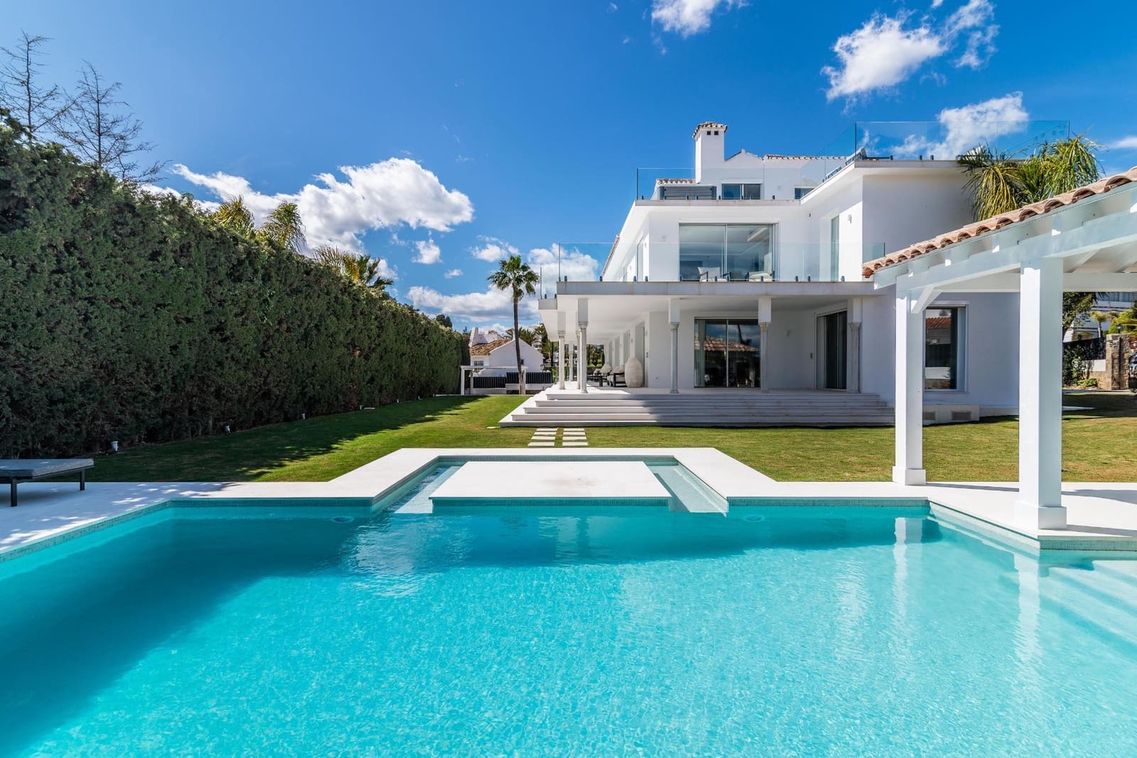 8 bedroom Villa for sale in Marbella with pool garage - € 7,900,000 (Ref: 7782744)