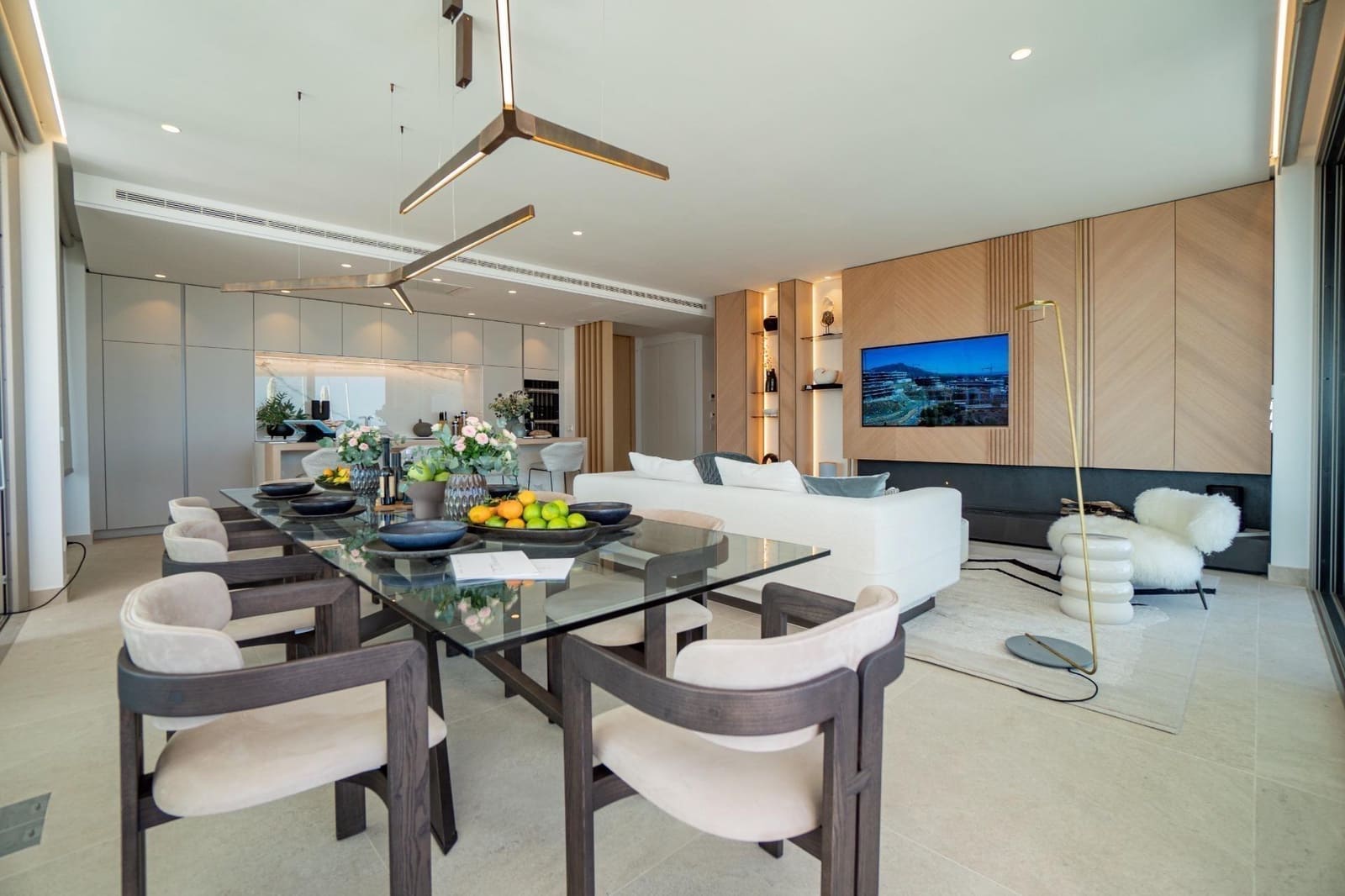 2 bedroom Apartment for sale in Benahavis with pool garage - € 899,000 (Ref: 8331763)