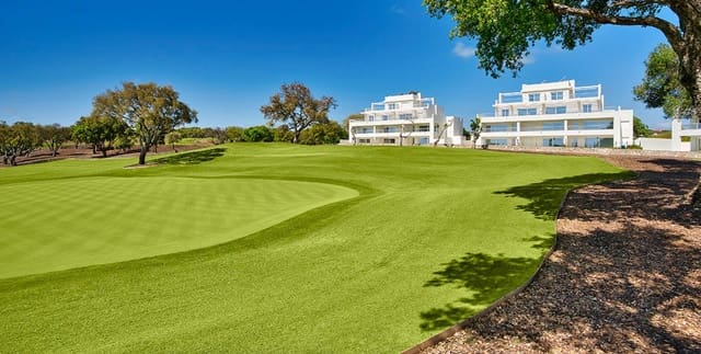 3 soverom Penthouse til salgs i Sotogrande, San Roque med svømmebasseng garasje - € 650 000 (Ref: 8511913)