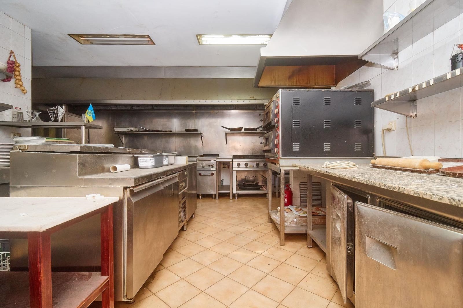 Företag till salu i Marbella - 550 000 € (Ref: 8577653)