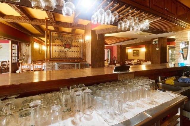 Bedrijf te koop in Marbella - € 550.000 (Ref: 8577653)