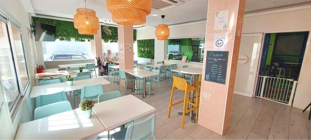 Commercieel te koop in Fuengirola - € 1.350.000 (Ref: 8624195)