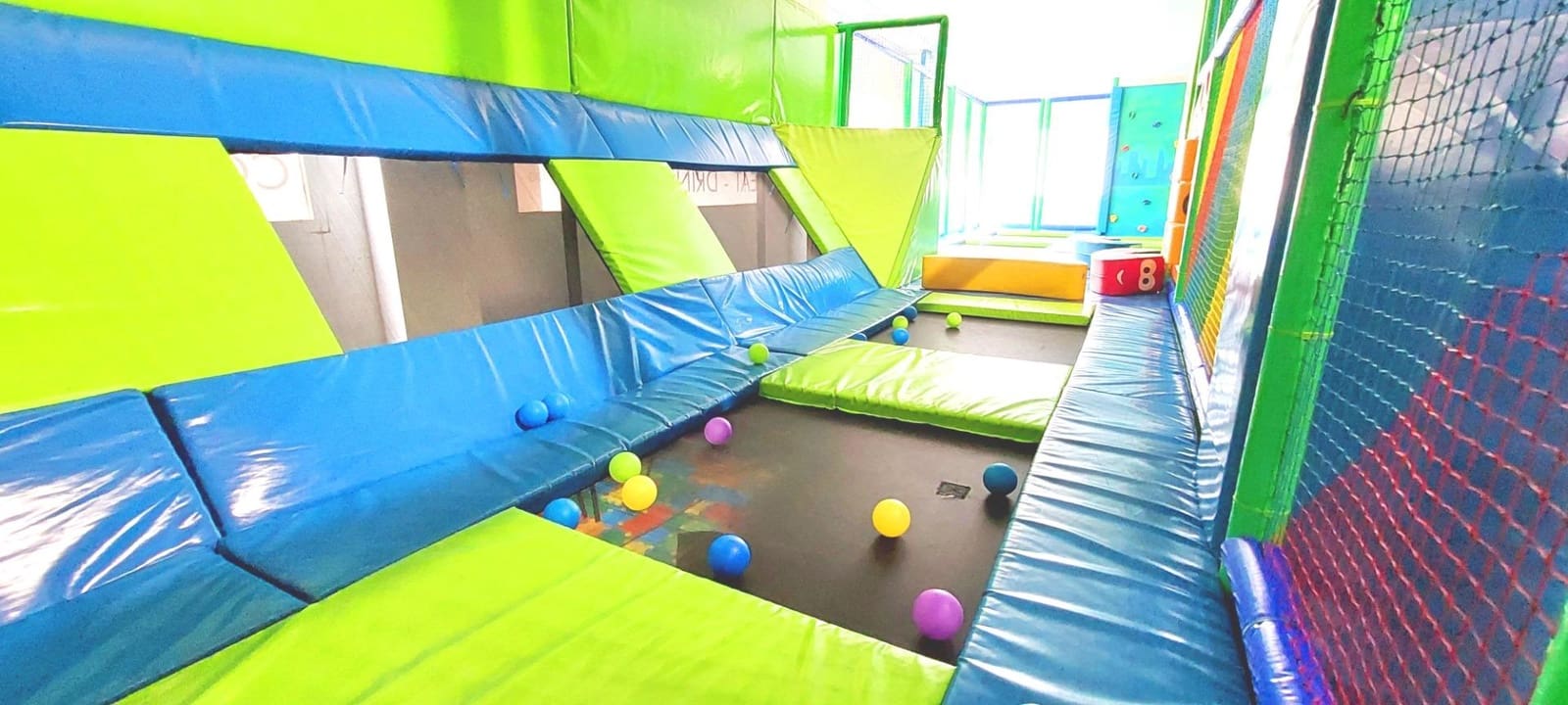 Komercyjne na sprzedaż w Fuengirola - 1 350 000 € (Ref: 8624195)