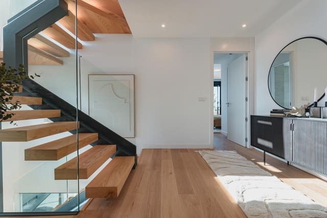 4 makuuhuone Paritalo myytävänä paikassa Marbella mukana uima-altaan 
autotalli - 1 675 000 € (Ref: 8666660)