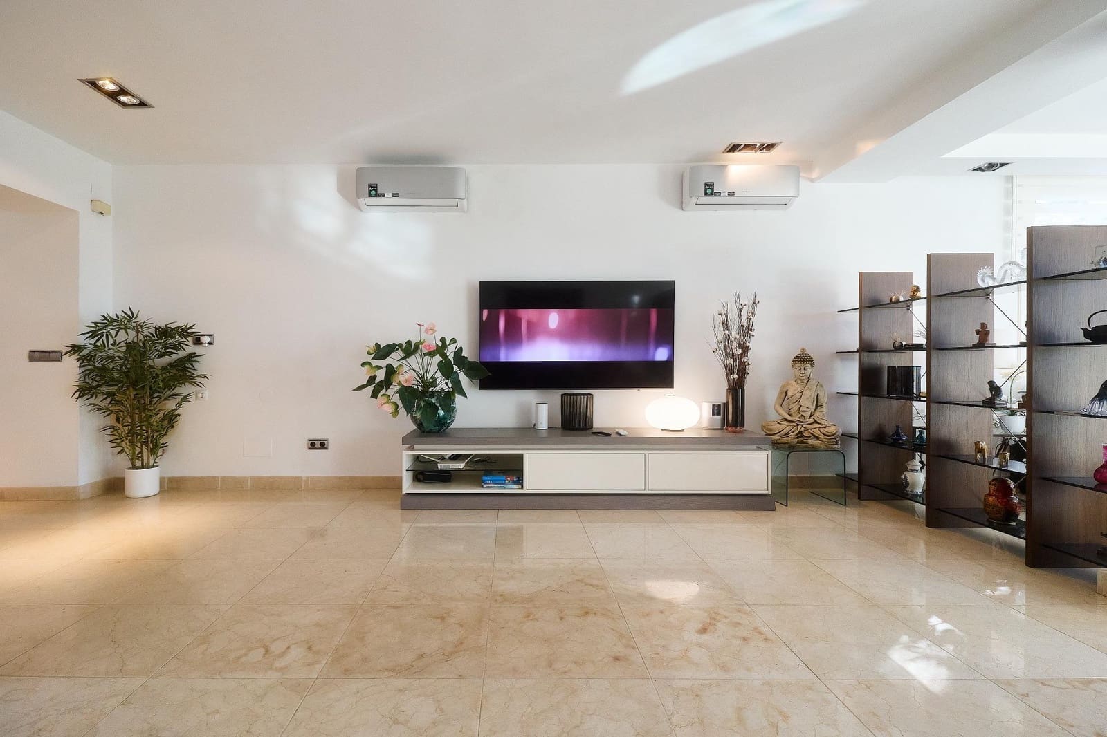 4 bedroom Villa for sale in Mijas with pool garage - € 899,000 (Ref: 8666662)