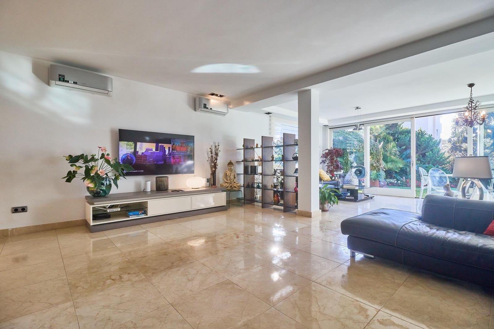 4 bedroom Villa for sale in Mijas with pool garage - € 899,000 (Ref: 8666662)