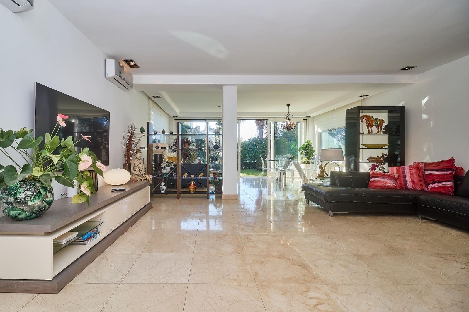 4 bedroom Villa for sale in Mijas with pool garage - € 899,000 (Ref: 8666662)