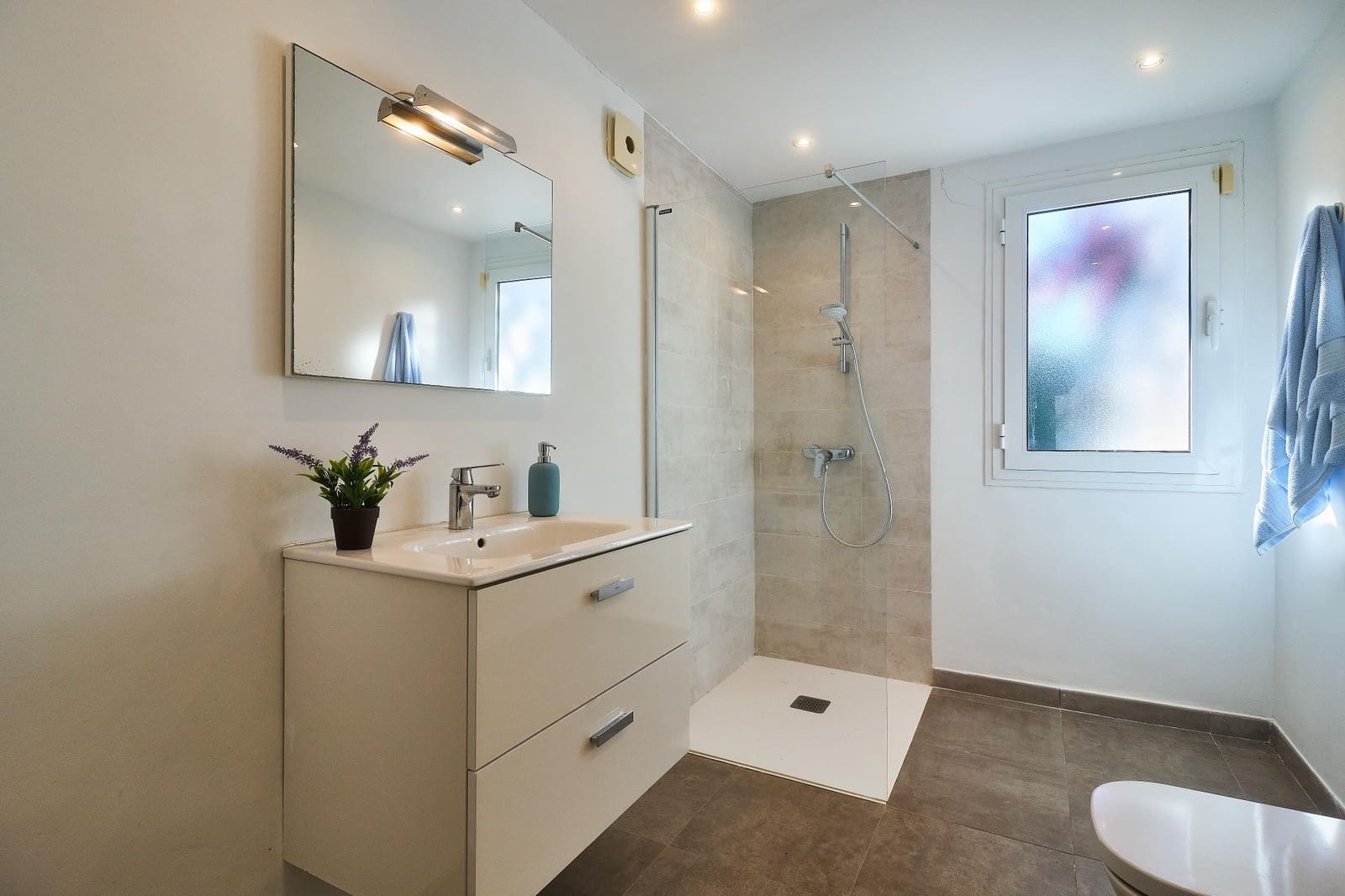 4 bedroom Villa for sale in Mijas with pool garage - € 899,000 (Ref: 8666662)