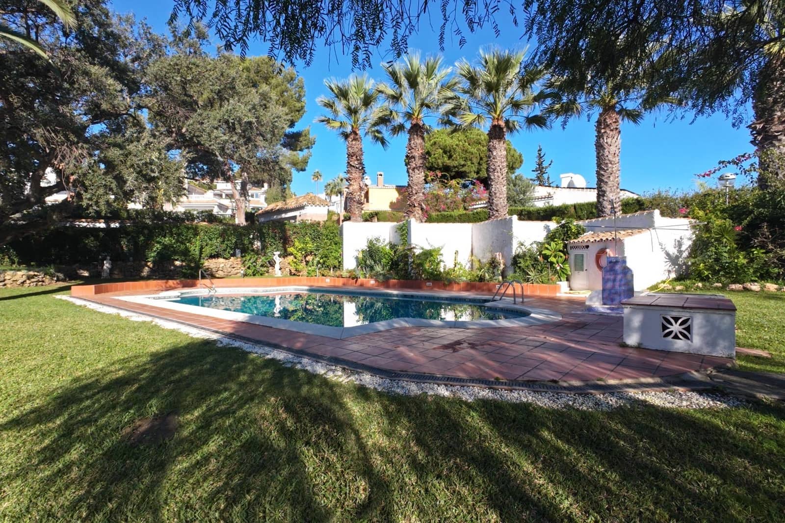 4 bedroom Villa for sale in Mijas with pool garage - € 899,000 (Ref: 8666662)