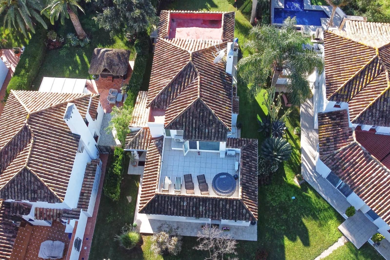 4 bedroom Villa for sale in Mijas with pool garage - € 899,000 (Ref: 8666662)