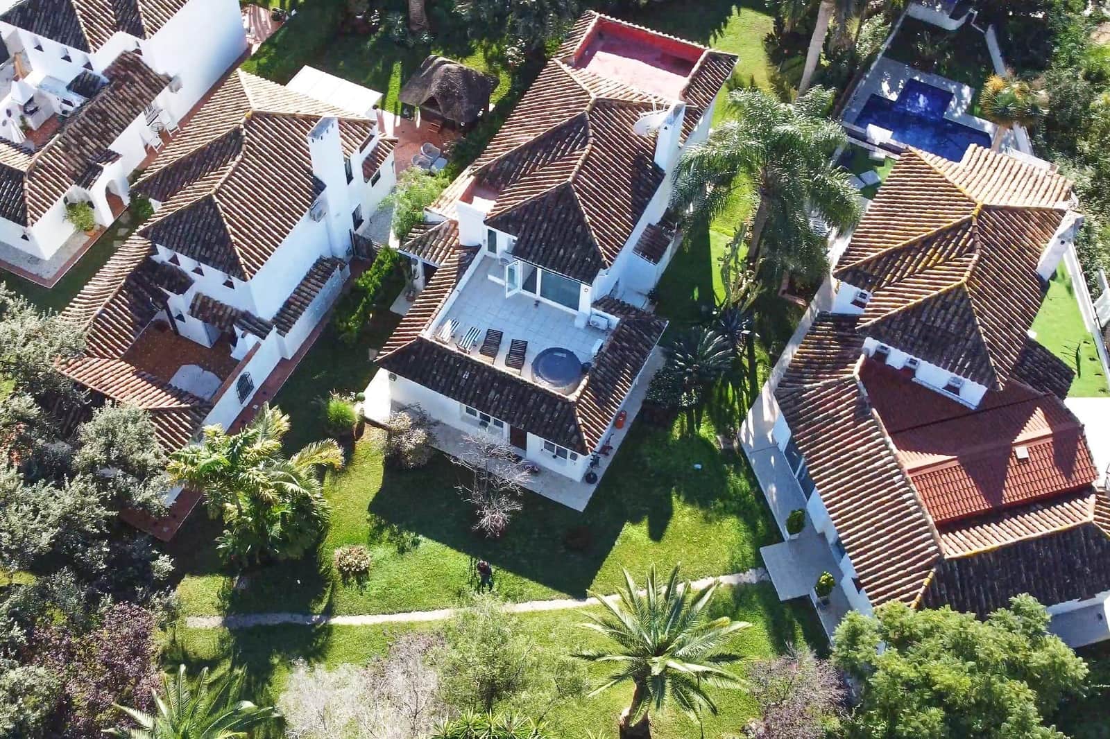 4 bedroom Villa for sale in Mijas with pool garage - € 899,000 (Ref: 8666662)