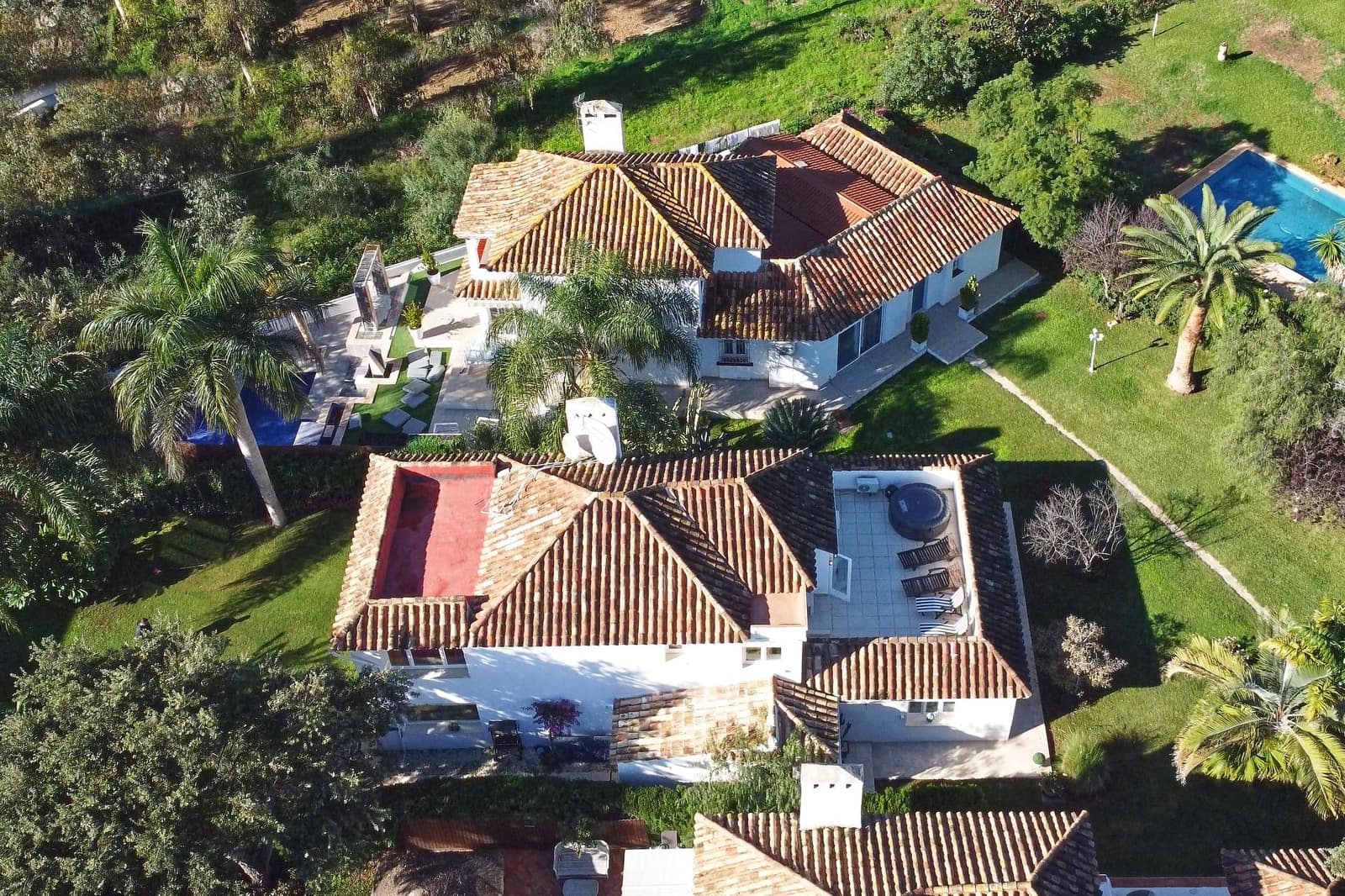 4 bedroom Villa for sale in Mijas with pool garage - € 899,000 (Ref: 8666662)