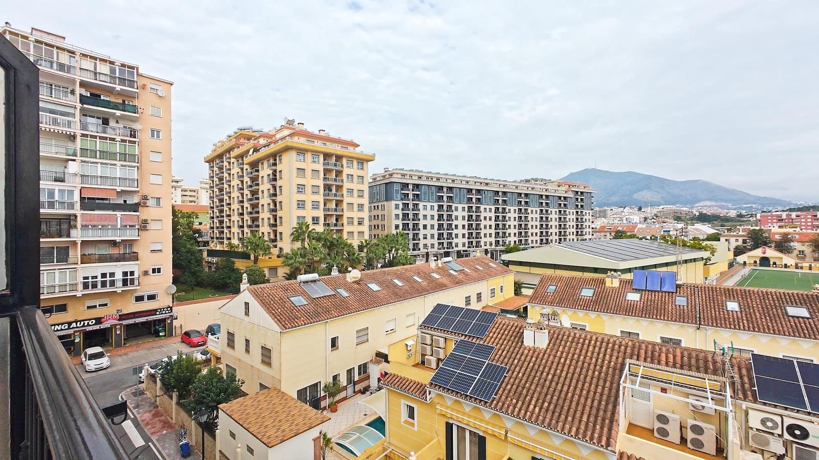 1 soverom Penthouse til salgs i Fuengirola med svømmebasseng - € 270 000 (Ref: 8677945)