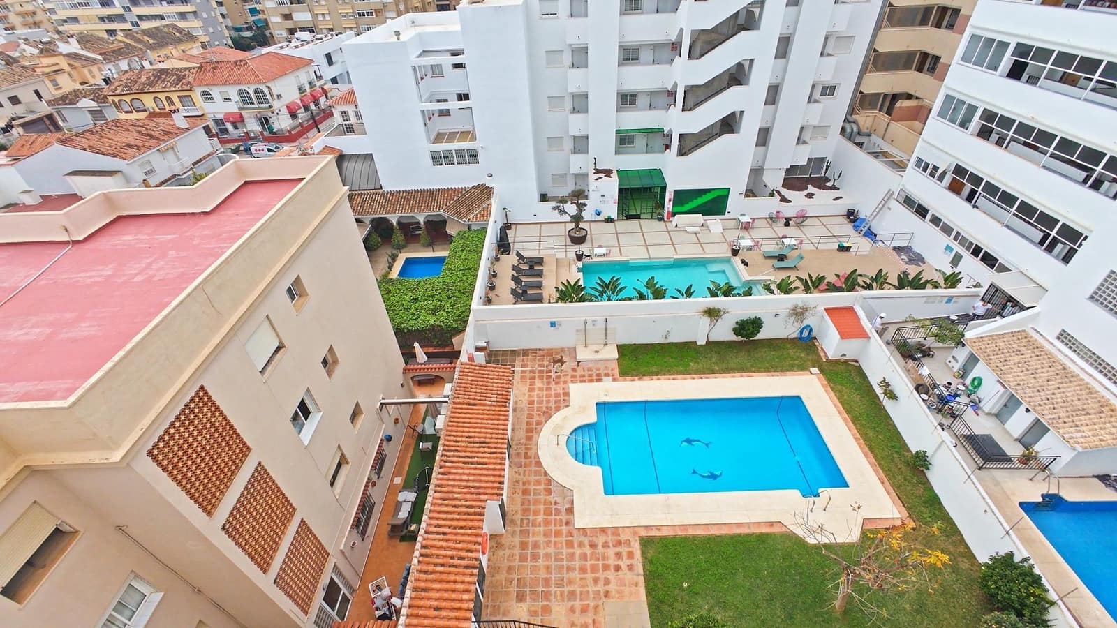 1 soverom Penthouse til salgs i Fuengirola med svømmebasseng - € 270 000 (Ref: 8677945)