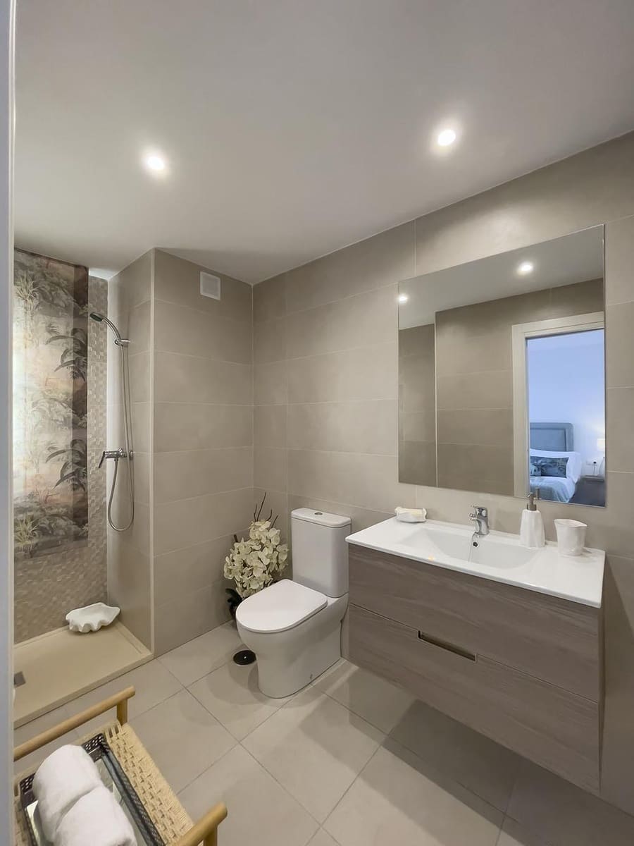 2 sypialnia Apartament na sprzedaż w Marbella z basenem garażem - 425 000 € (Ref: 8802005)