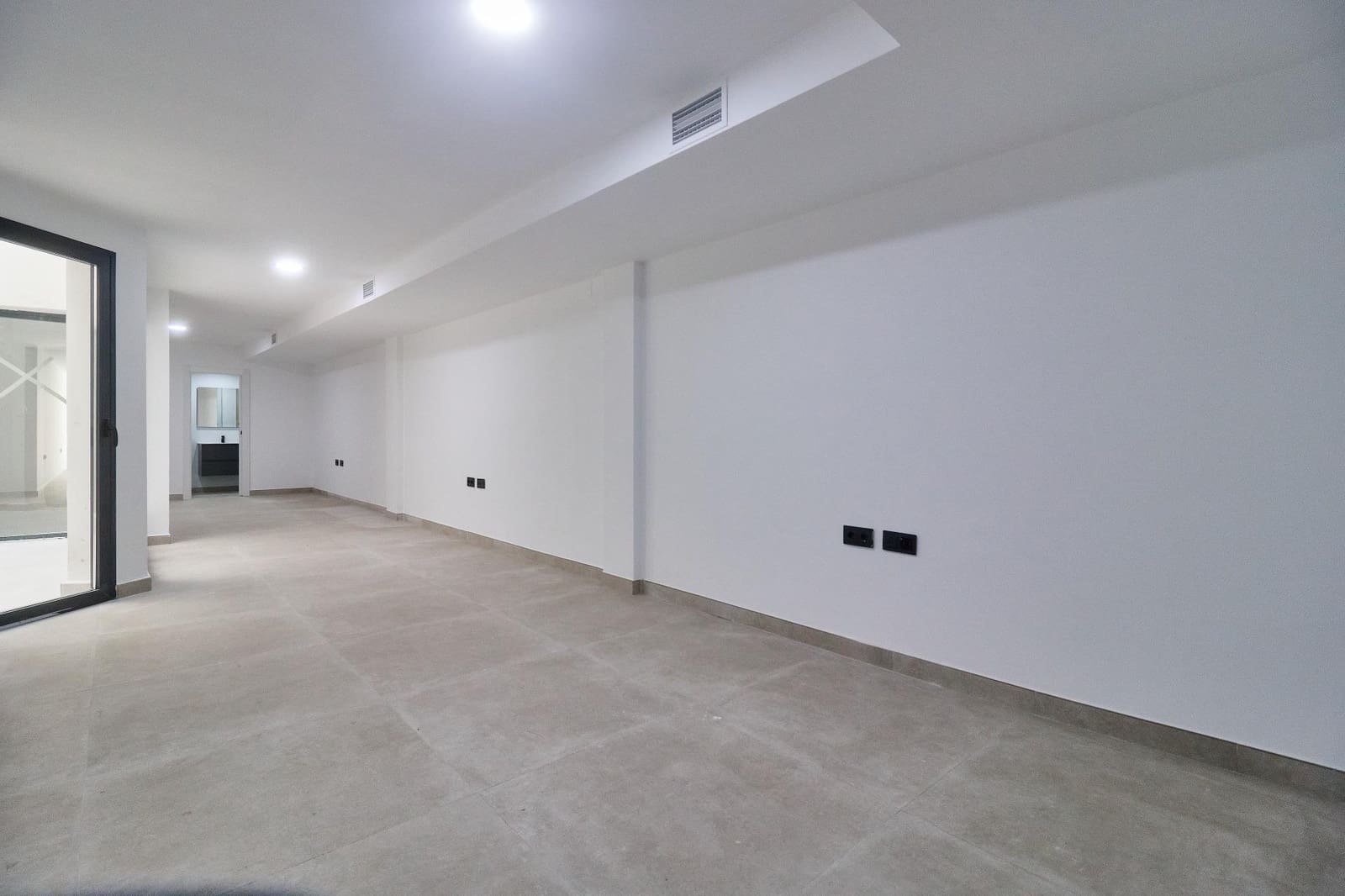 Oficina en Fuengirola en alquiler - 1.500 € (Ref: 8855065)