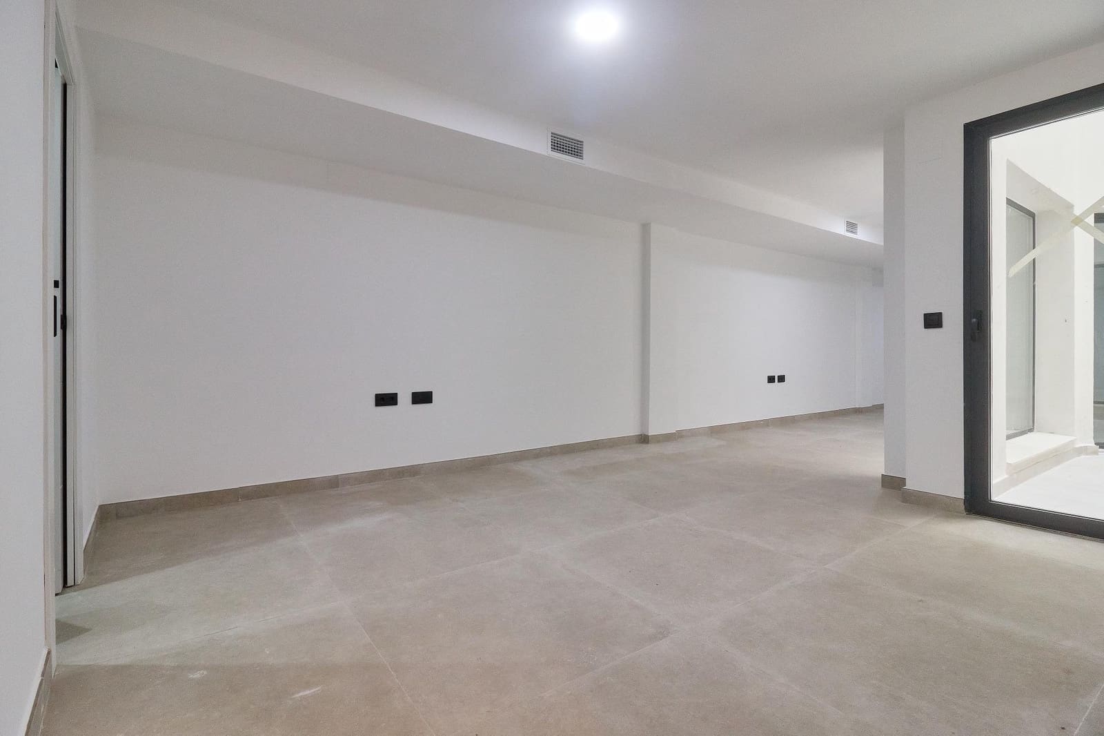 Oficina en Fuengirola en alquiler - 1.500 € (Ref: 8855065)