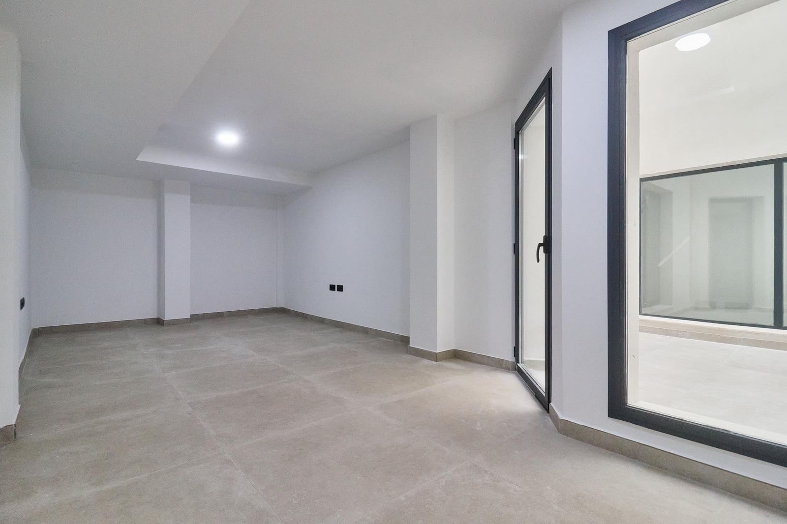 Oficina en Fuengirola en alquiler - 1.500 € (Ref: 8855065)